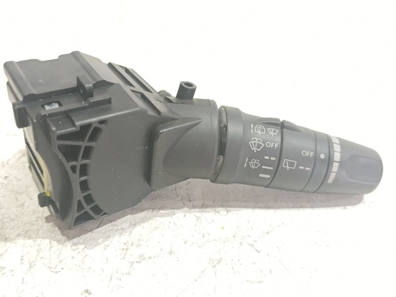Recambio de mando limpiaparabrisas para nissan almera ii (n16) 2.2 dci referencia OEM IAM 25260  