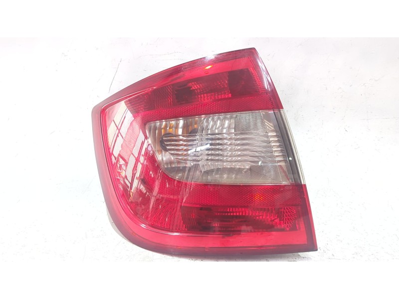 Recambio de piloto trasero izquierdo para skoda rapid (nh3, nk3, nk6) 1.6 tdi referencia OEM IAM 5JH945095  