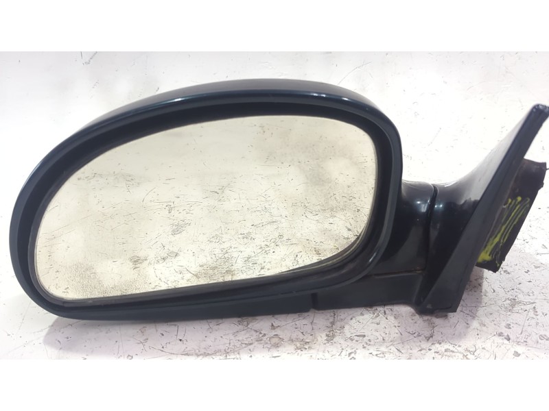 Recambio de retrovisor izquierdo para hyundai lantra berlina (rd)(1996) 1.9 d referencia OEM IAM E13014021  