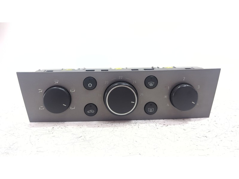 Recambio de mando climatizador para opel vectra c (z02) 1.9 cdti (f69) referencia OEM IAM 74670703  