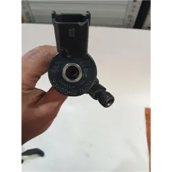 Recambio de inyector para hyundai matrix (fc)(2001) 1.5 crdi referencia OEM IAM 0445110064  