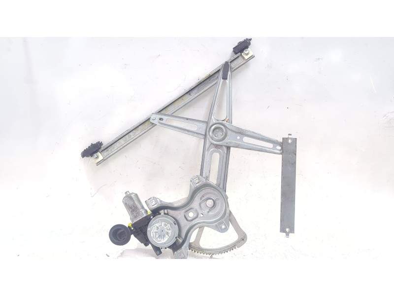 Recambio de mecanismo elevalunas delantero derecho para toyota yaris (_p13_) 1.5 hybrid (nhp130_) referencia OEM IAM 857100D100 