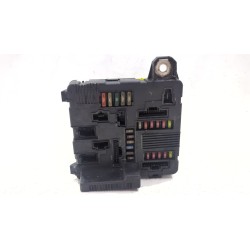 CAJA RELES / FUSIBLES 8200306032A 