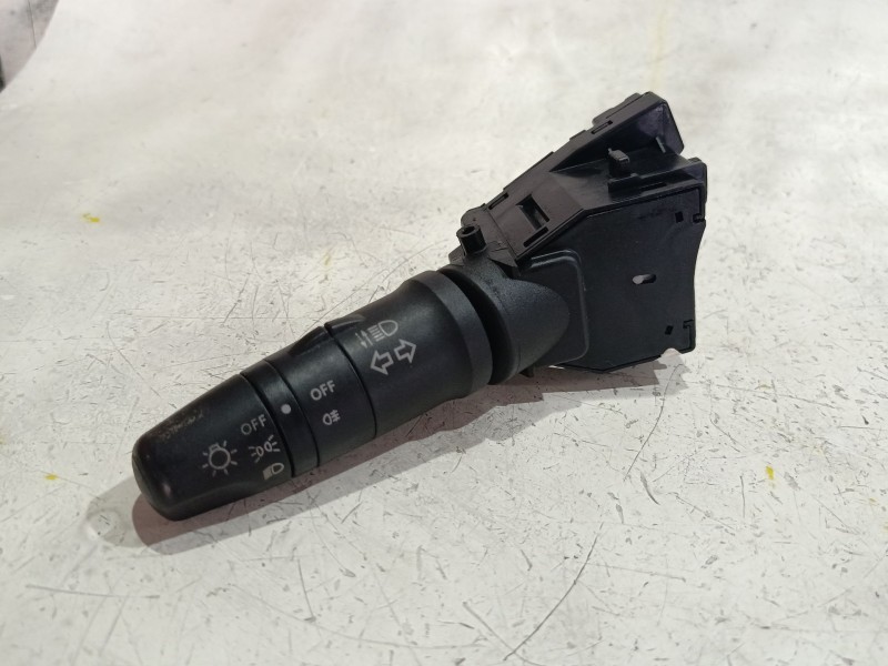 Recambio de mando intermitentes para nissan x-trail (t30)(06.2001) 2.2 dci 4x4 referencia OEM IAM 25540  