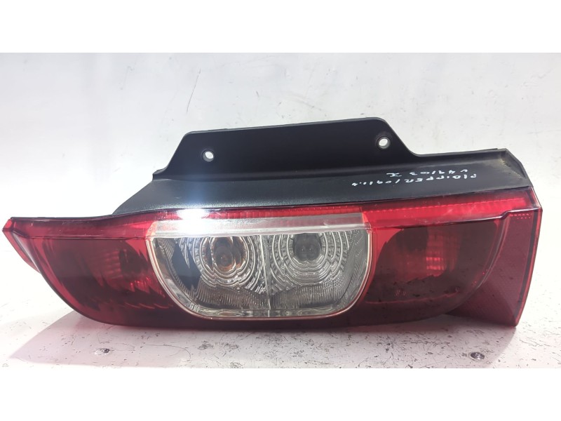 Recambio de piloto trasero izquierdo para peugeot bipper (aa_) 1.4 hdi referencia OEM IAM 086611940LB  