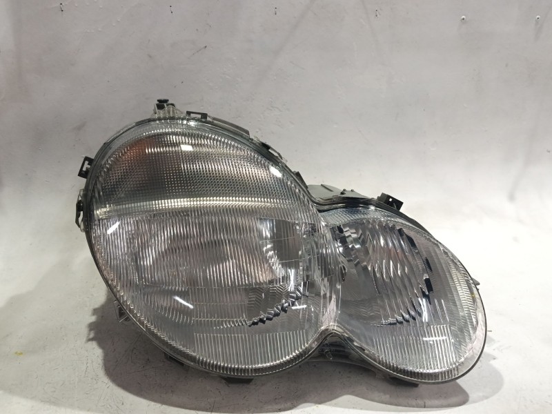 Recambio de faro delantero derecho para mercedes-benz clase c coupé (cl203) c 180 (203.735) referencia OEM IAM   
