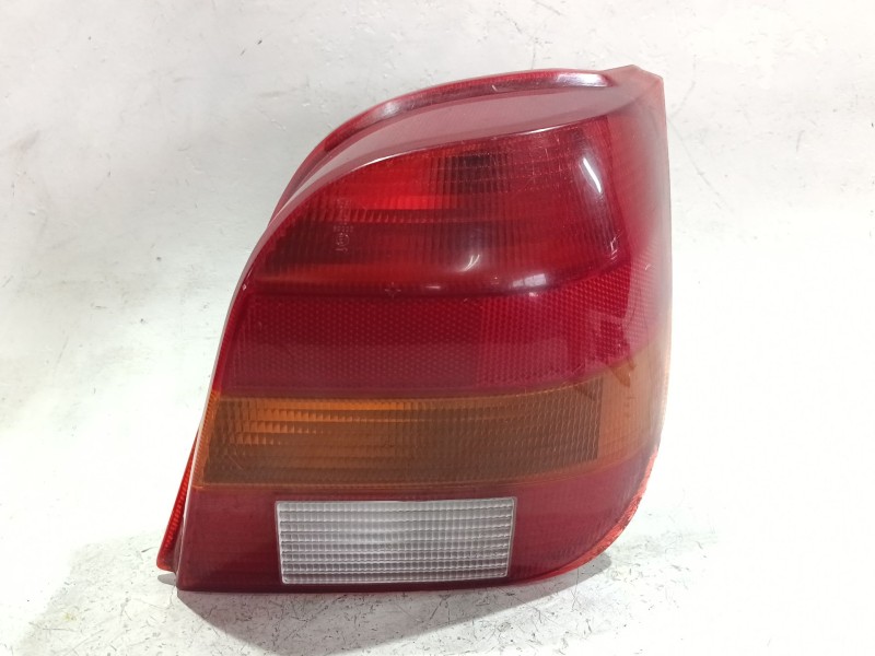 Recambio de piloto trasero derecho para ford fiesta iv (ja_, jb_) 1.8 d referencia OEM IAM 89FG13N004AA  