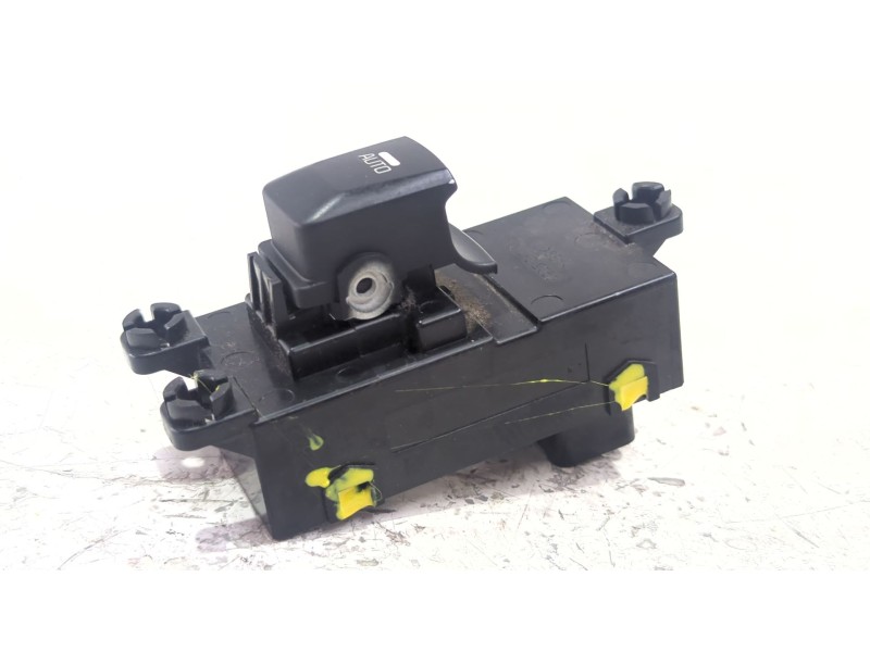 Recambio de mando elevalunas trasero derecho para kia cee´d (jd) 1.4 crdi 90 referencia OEM IAM 49D5101000  
