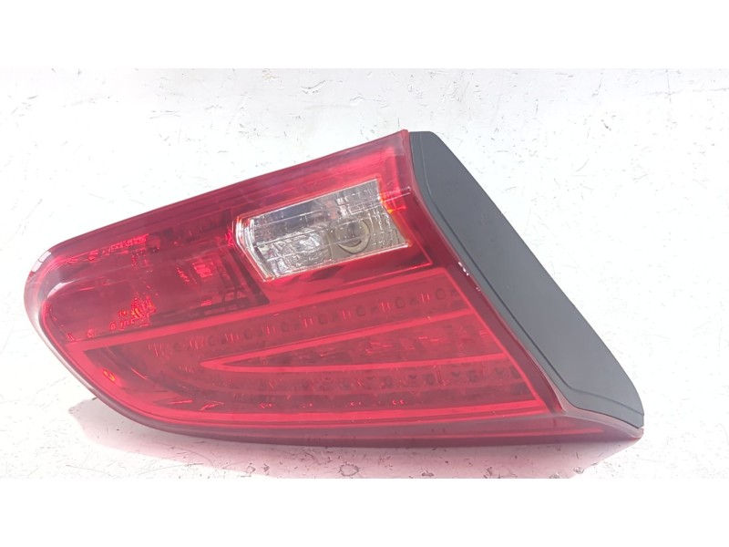 Recambio de piloto trasero izquierdo para kia cee´d (jd) 1.4 crdi 90 referencia OEM IAM 92403A20  