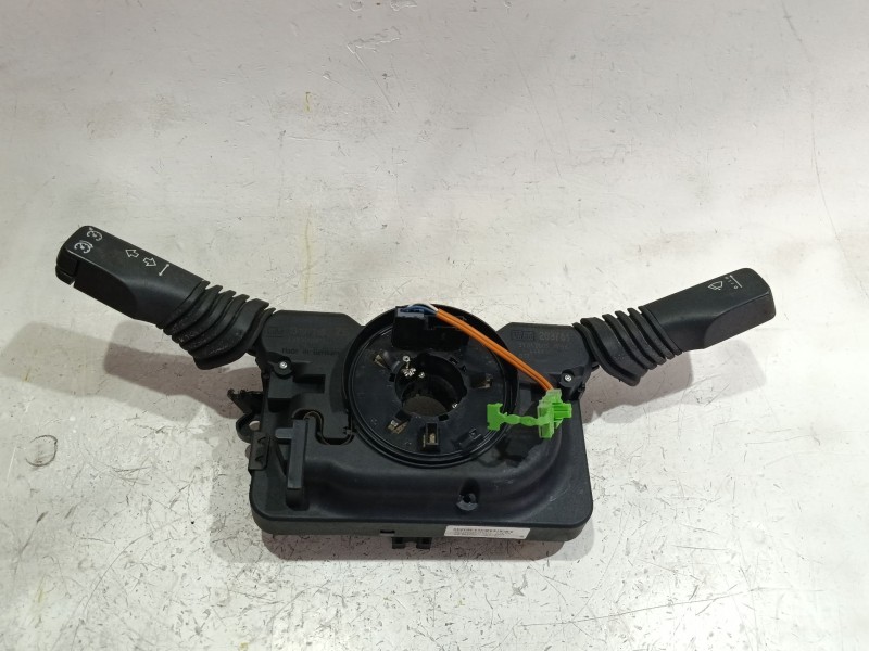 Recambio de mando multifuncion para opel astra h caravan (2006) 1.7 cdti referencia OEM IAM 13197719  