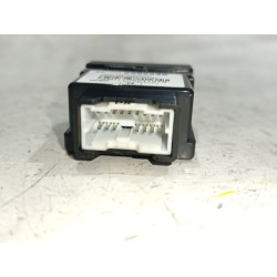 Recambio de conector usb / aux para kia sorento i (jc) 2.5 crdi referencia OEM IAM 96120  