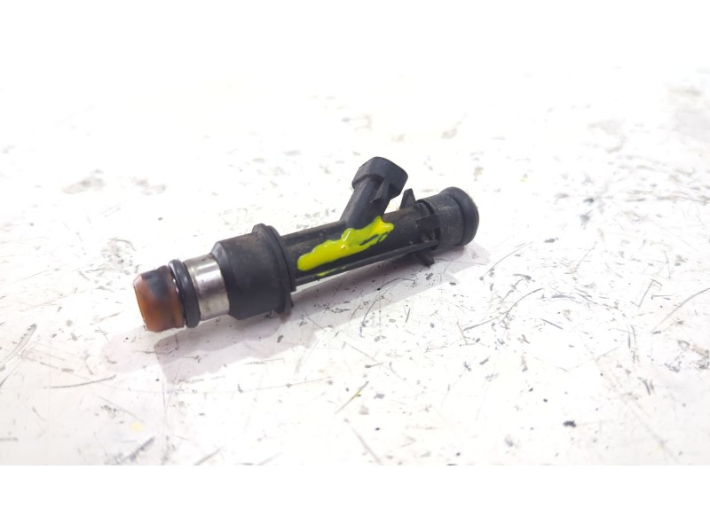 Recambio de inyector para daewoo tacuma 2.0 121 cv referencia OEM IAM 25315853  