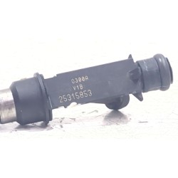 Recambio de inyector para daewoo tacuma 2.0 121 cv referencia OEM IAM 25315853  