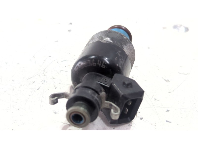 Recambio de inyector para daewoo lanos (1997) 1.3i referencia OEM IAM 17121646  