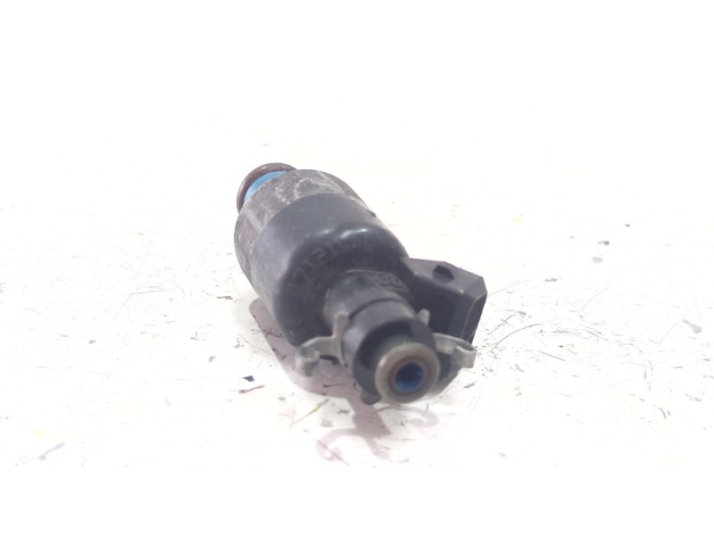 Recambio de inyector para daewoo lanos (1997) 1.3i referencia OEM IAM 17121646  