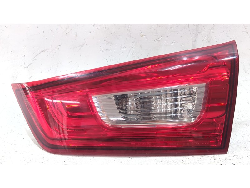 Recambio de piloto trasero derecho para mitsubishi asx 1.8 d 110 cv referencia OEM IAM A046040  