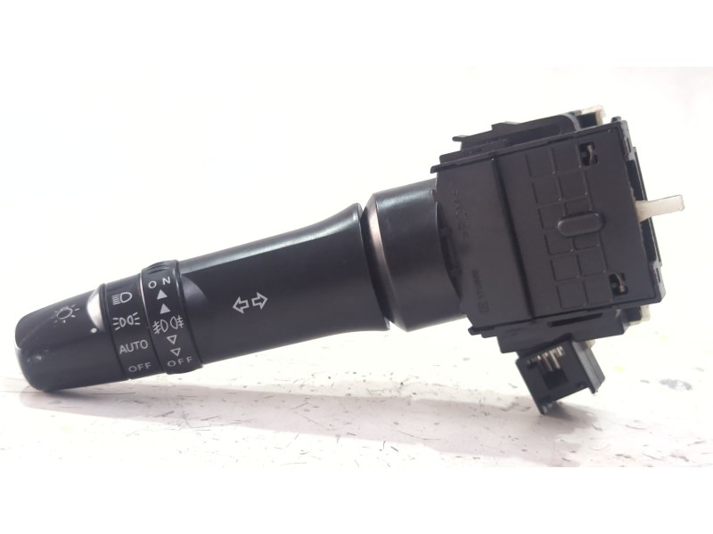 Recambio de mando intermitentes para mitsubishi asx 1.8 d 110 cv referencia OEM IAM 17G688  