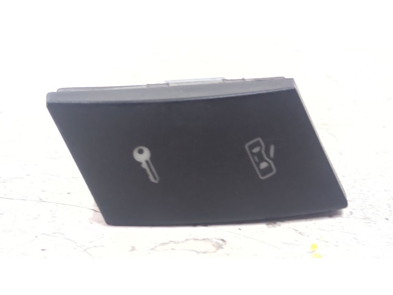 Recambio de boton cierre centralizado para seat ibiza iii (6l1) 1.4 tdi referencia OEM IAM 6L1962125  
