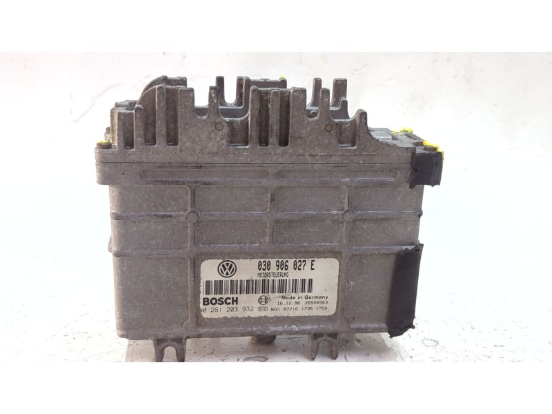 Recambio de centralita inyeccion para volkswagen polo iii (6n1) 100 1.4 16v referencia OEM IAM 0261203932  