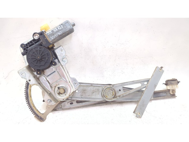 Recambio de mecanismo elevalunas delantero derecho para toyota yaris (_p1_) 1.0 (scp10_) referencia OEM IAM 106281XXX  