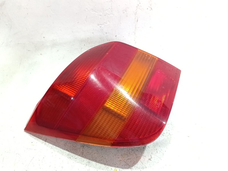 Recambio de piloto trasero izquierdo para ford fiesta iv (ja_, jb_) 1.8 d referencia OEM IAM 89FG13N004BA  