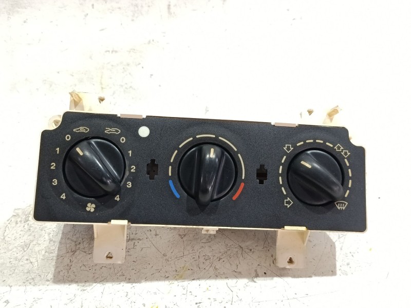 Recambio de mando climatizador para citroën xsara (n1) 2.0 hdi 90 referencia OEM IAM 830220233F  