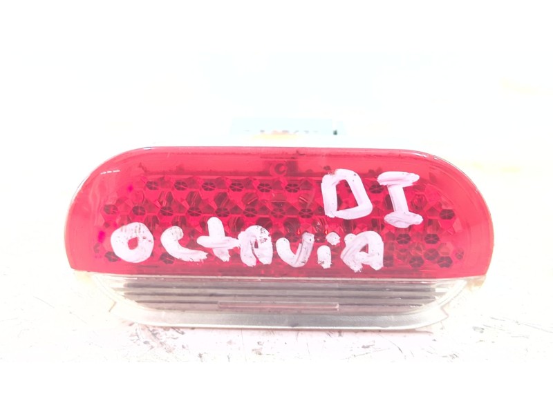 Recambio de luz interior para skoda octavia berlina (1u2)(1997) 1.6 referencia OEM IAM C5WFEE  