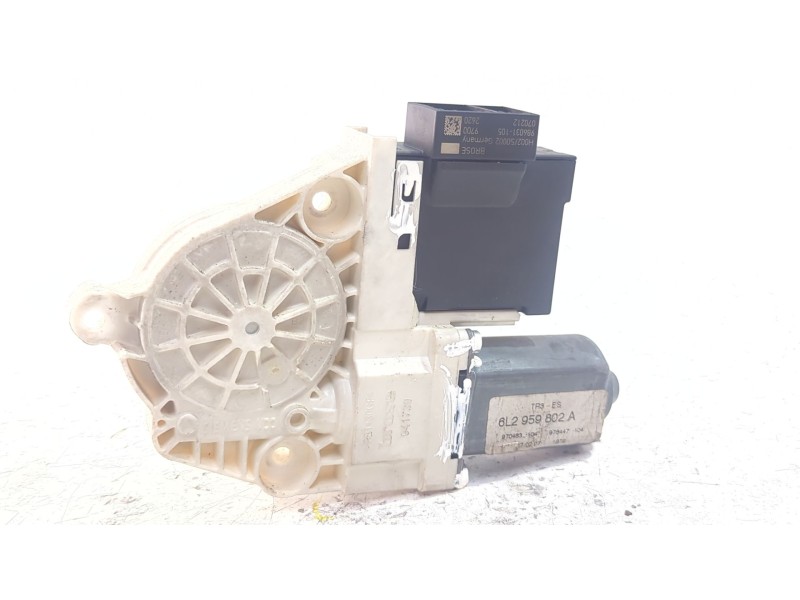 Recambio de motor elevalunas delantero izquierdo para seat ibiza iii (6l1) 1.4 tdi referencia OEM IAM 6L2959802A  