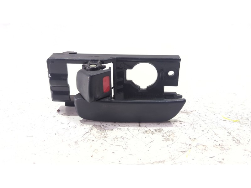Recambio de maneta interior delantera izquierda para hyundai coupe ii (gk) 1.6 16v referencia OEM IAM 826101E000  