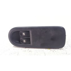 Recambio de mando elevalunas delantero izquierdo para renault clio iii (br0/1, cr0/1) 1.5 dci (br17, cr17) referencia OEM IAM 82