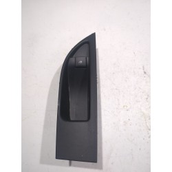 MANDO ELEVALUNAS TRASERO DERECHO 13258640 