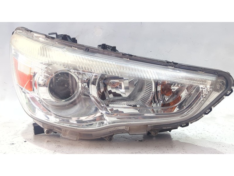 Recambio de faro delantero derecho para mitsubishi asx 1.8 d 110 cv referencia OEM IAM P9135R  