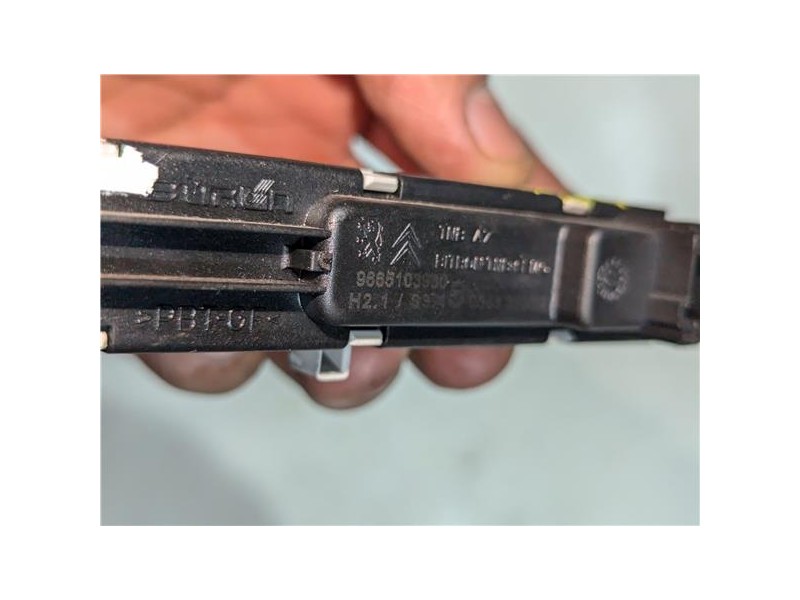 Recambio de pantalla navegador para peugeot 207 (2006) 1.4 confort [1,4 ltr. - 50 kw hdi] referencia OEM IAM 9665103980  