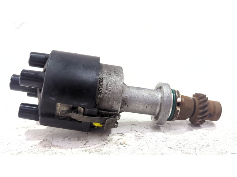 Recambio de delco para seat ibiza ii (6k1) 1.4 i referencia OEM IAM 050905205AS  
