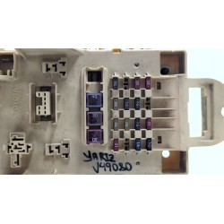 Recambio de caja reles / fusibles para toyota yaris (_p1_) 1.0 (scp10_) referencia OEM IAM 827300D020A  