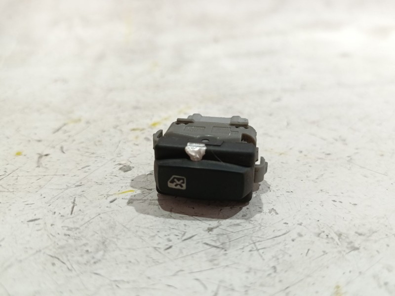Recambio de interruptor para renault grand scénic ii (jm0/1_) 1.9 dci (jm14) referencia OEM IAM 2808202  
