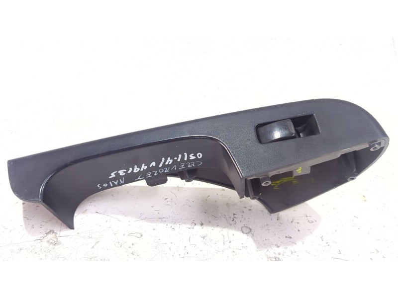 Recambio de mando elevalunas trasero izquierdo para daewoo kalos (klas) 1.4 16v referencia OEM IAM 96396359  