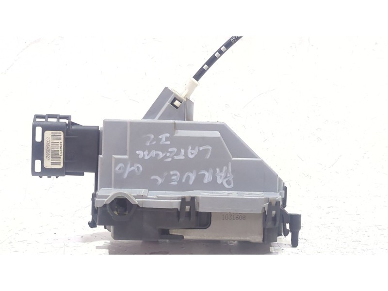 Recambio de cerradura puerta lateral izquierda para peugeot partner tepee 1.6 hdi / bluehdi 75 referencia OEM IAM PSA828417  