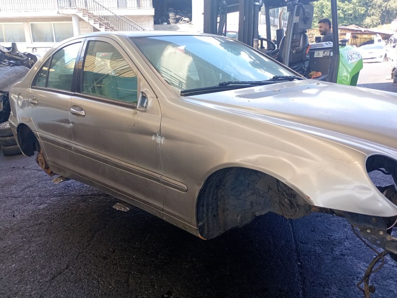 mercedes-benz clase c (w203) del año 2003