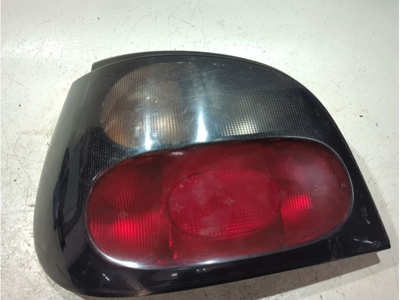 Recambio de piloto trasero izquierdo para renault megane i classic (la0/1_) 1.9 d (la0a, la0u, la0r) referencia OEM IAM 77008281