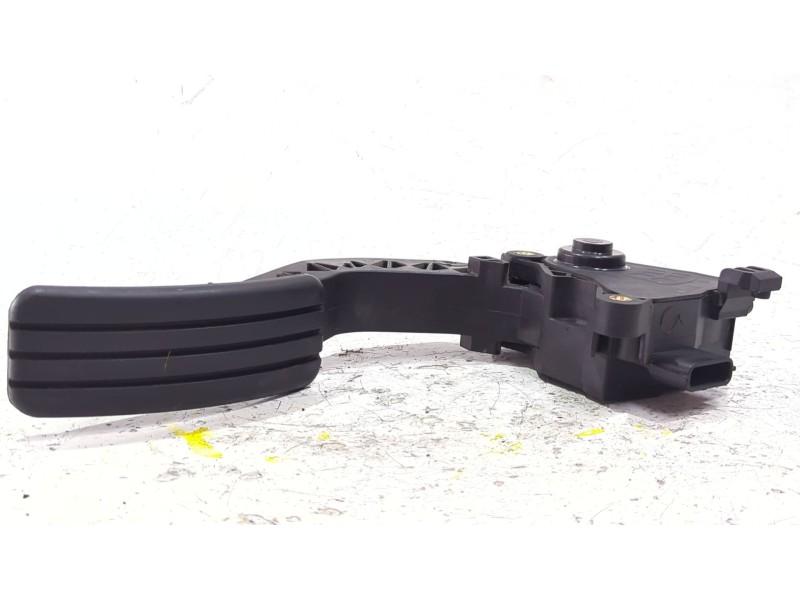 Recambio de potenciometro pedal para renault trafic ii 1.6 referencia OEM IAM 180020024R  