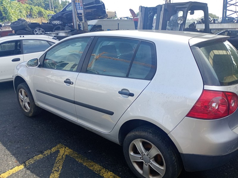 volkswagen golf v (1k1) del año 2004