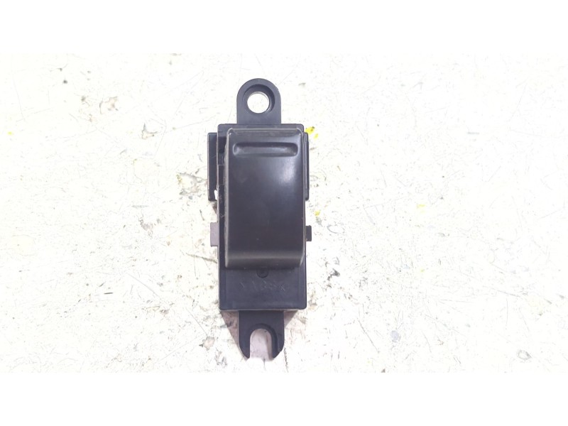 Recambio de mando elevalunas delantero derecho para nissan primera (p11) 1.6 16v referencia OEM IAM 25411AV600  