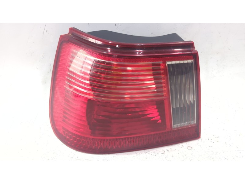 Recambio de piloto trasero izquierdo para seat ibiza ii (6k1) 1.4 i referencia OEM IAM 6K6945257C  