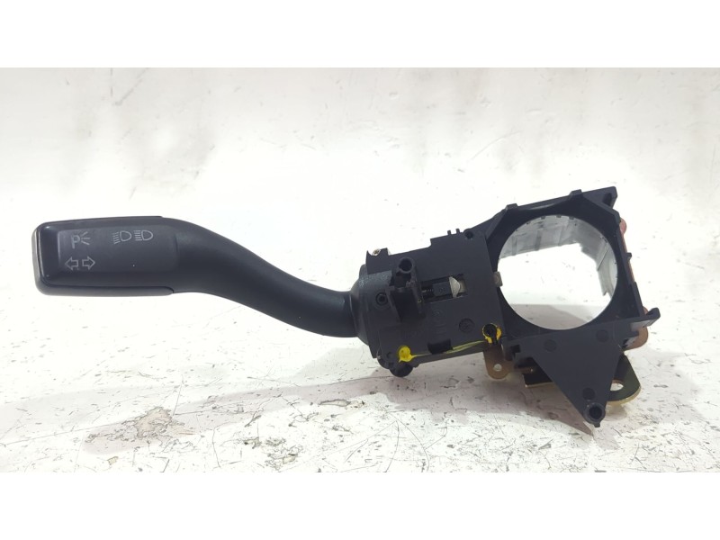 Recambio de mando intermitentes para audi a4 b7 (8ec) 2.0 tdi 16v referencia OEM IAM 4E0953513A  