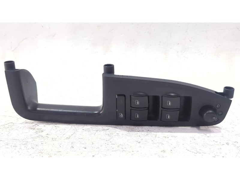 Recambio de mando elevalunas delantero izquierdo para audi a4 b7 (8ec) 2.0 tdi 16v referencia OEM IAM 8E1867171B  
