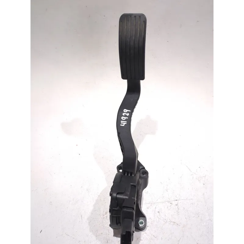 Recambio de potenciometro pedal para peugeot 208 1.6 hdi referencia OEM IAM 9671433780  