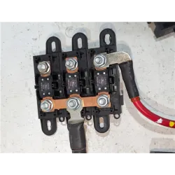 Recambio de cable positivo bateria para jaguar xf v6 diesel luxury v6 diesel cat referencia OEM IAM 8X2T14A005AAD  