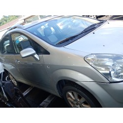 toyota corolla verso (_e12_) del año 2004