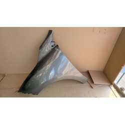 Recambio de aleta delantera izquierda para renault megane iii fastback (bz0_) 1.2 referencia OEM IAM   